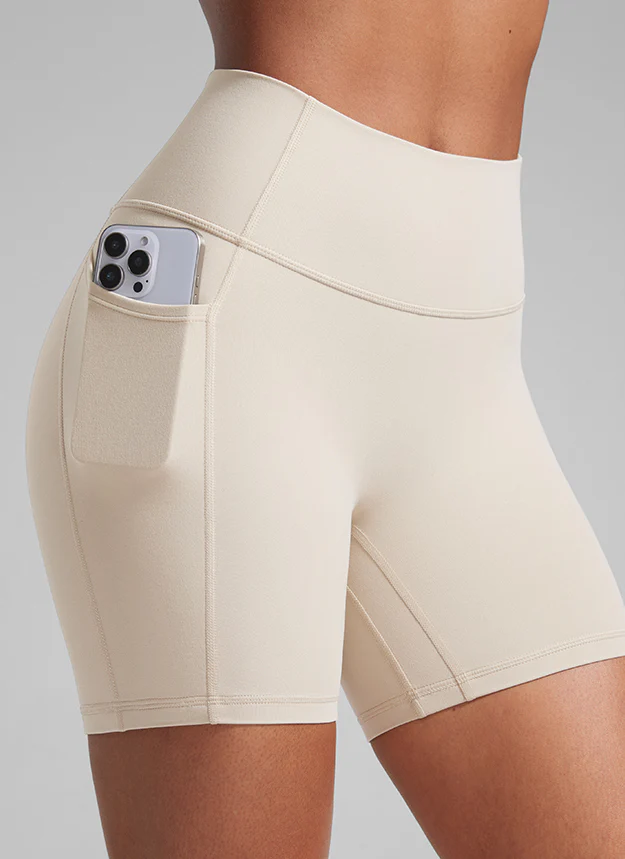 Secretsculpt™ No Front Seam Pocket Shorts 5'' - Image 3