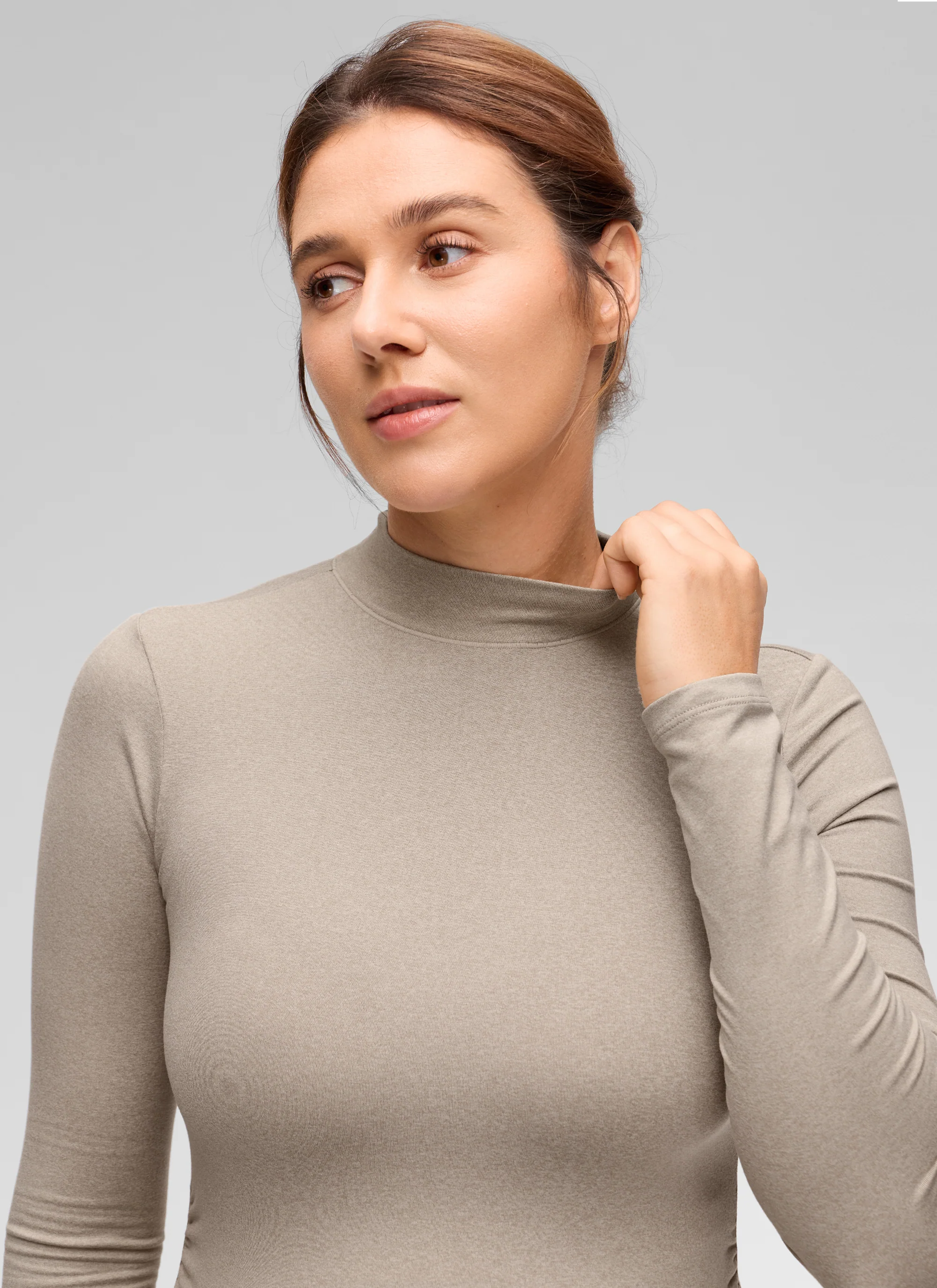 Cloud Jersey Maternity Mock Neck Ruched Shirt - Image 10